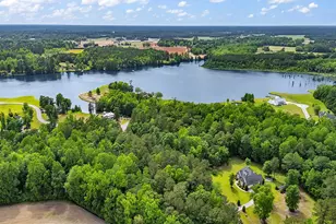 125 Coquina Dr, Tabor City, NC 28463 - Photo 2