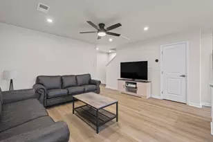 338 Myrtle Mdws Dr, Conway, SC 29526 - Photo 10