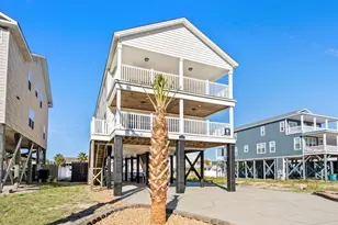 217 S Waccamaw Ave, Garden City, SC 29576 - Photo 6