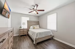 217 S Waccamaw Ave, Garden City, SC 29576 - Photo 38