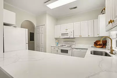 4703 Wild Iris Dr. #302, Myrtle Beach, SC 29577 - Photo 4