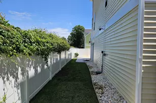 612 Woodland Dr, Garden City, SC 29576 - Photo 28