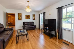 715 N Park St, Mullins, SC 29574 - Photo 6