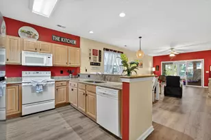 901 W Port Dr, North Myrtle Beach, SC 29582 - Photo 4