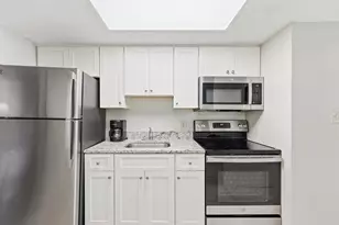 201 S Ocean Blvd, Myrtle Beach, SC 29577 - Photo 10