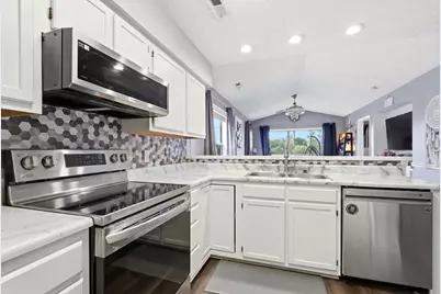 565 White River Dr. #10-G, Myrtle Beach, SC 29579 - Photo 4