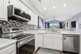 565 White River Dr, Myrtle Beach, SC 29579 - Photo 4