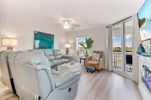 1819 N Ocean Blvd, North Myrtle Beach, SC 29582 - Photo 2