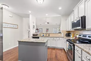 525 Joy Way Ct, Longs, SC 29568 - Photo 4