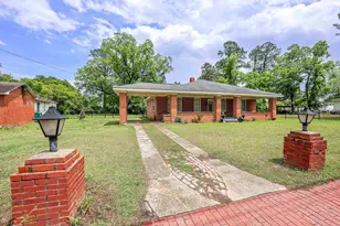 305 N Main St, Hemingway, SC 29554 - Photo 2