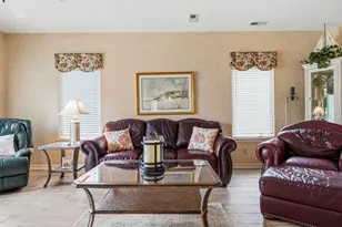 808 Castleford Cir, Myrtle Beach, SC 29572 - Photo 10