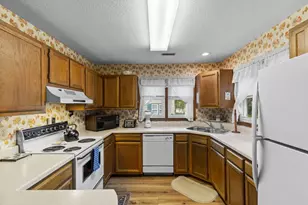 4519 Hedrick St, North Myrtle Beach, SC 29582 - Photo 6