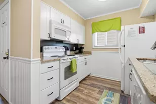 609 Hillside Dr S, North Myrtle Beach, SC 29582 - Photo 6