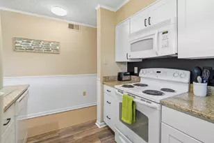 609 Hillside Dr S, North Myrtle Beach, SC 29582 - Photo 10