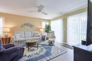 643 Woodmoor Dr, Garden City, SC 29576 - Photo 4