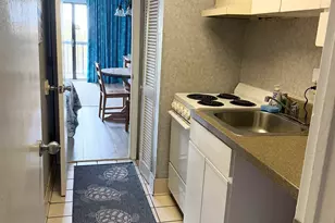 201 75th Ave N, Myrtle Beach, SC 29572 - Photo 4