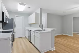 4390 Daphne Ln, Murrells Inlet, SC 29576 - Photo 10