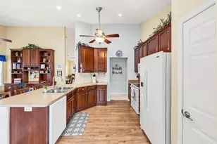 93 Hidden Oaks Ct, Pawleys Island, SC 29585 - Photo 8