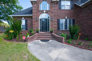 2808 Hermitage Ln, Florence, SC 29501 - Photo 4