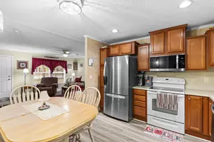 978 Jamestown Rd, Conway, SC 29526 - Photo 8
