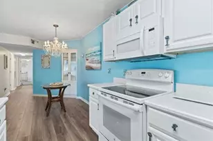 8835 Chandler Dr, Myrtle Beach, SC 29575 - Photo 8