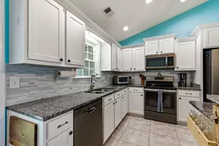 225 Fox Hunt Pl, Galivants Ferry, SC 29544 - Photo 18