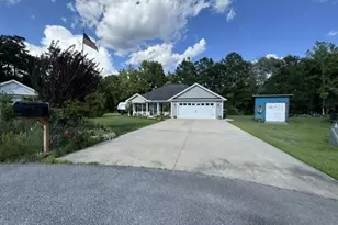 225 Fox Hunt Pl, Galivants Ferry, SC 29544 - Photo 6