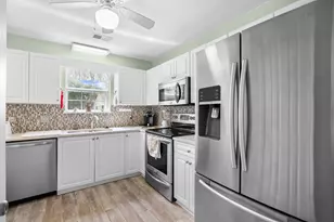 1027B Lakeside Dr, Surfside Beach, SC 29575 - Photo 4
