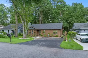 105 Hickory Dr, Conway, SC 29526 - Photo 2