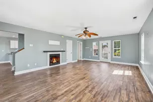 365 Marsh Pl, Murrells Inlet, SC 29576 - Photo 2