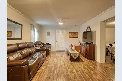 215 W James St., Mullins, SC 29574 - Photo 4