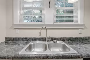 117 Cooper St, Kingstree, SC 29556 - Photo 22
