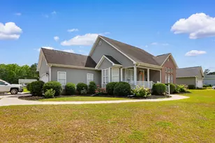 493 Garden Ave, Georgetown, SC 29440 - Photo 2