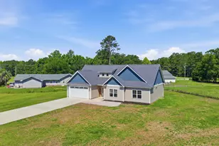 1900 Blue Bird Rd, Loris, SC 29569 - Photo 4