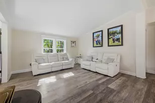 391 Di-Cindy Ln, Garden City, SC 29576 - Photo 12