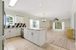4139 Hibiscus Dr, Little River, SC 29566 - Photo 8