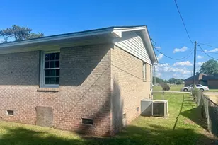 213 E Pickens St, Marion, SC 29571 - Photo 4