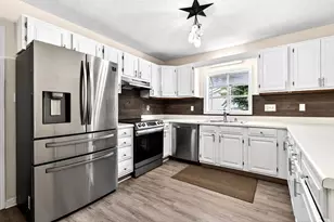 105 Pebble Dr, Myrtle Beach, SC 29588 - Photo 4