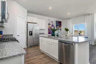303 Glade Ct, Loris, SC 29569 - Photo 4