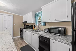 1617 Crystal Lake Dr, Myrtle Beach, SC 29575 - Photo 20