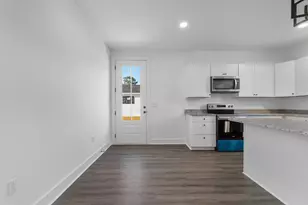 210 N Morgan Ave, Andrews, SC 29510 - Photo 16