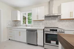 302 Azalea Dr, Mullins, SC 29574 - Photo 22