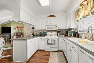 4331 Bladwin Ave, Little River, SC 29566 - Photo 12