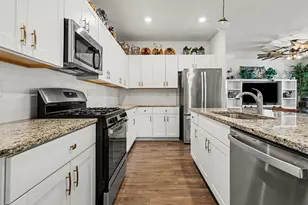 630 Watercliff Dr, Longs, SC 29568 - Photo 8