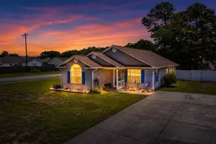 1001 Chateau Dr, Conway, SC 29526 - Photo 4