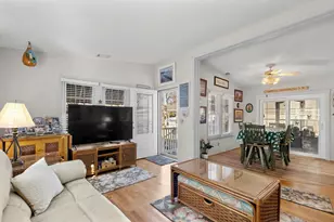 806 Marlin Ct, Garden City, SC 29576 - Photo 2