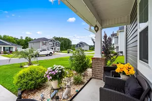 540 Dundalk Dr, Conway, SC 29526 - Photo 2