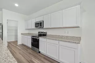 514 Castillo Dr, Loris, SC 29569 - Photo 6