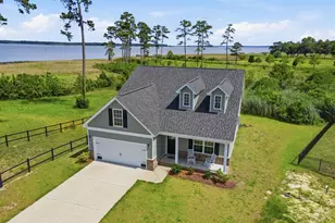 2709 Seaport Cir, Georgetown, SC 29440 - Photo 2