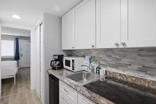 2001 S Ocean Blvd, Myrtle Beach, SC 29577 - Photo 16
